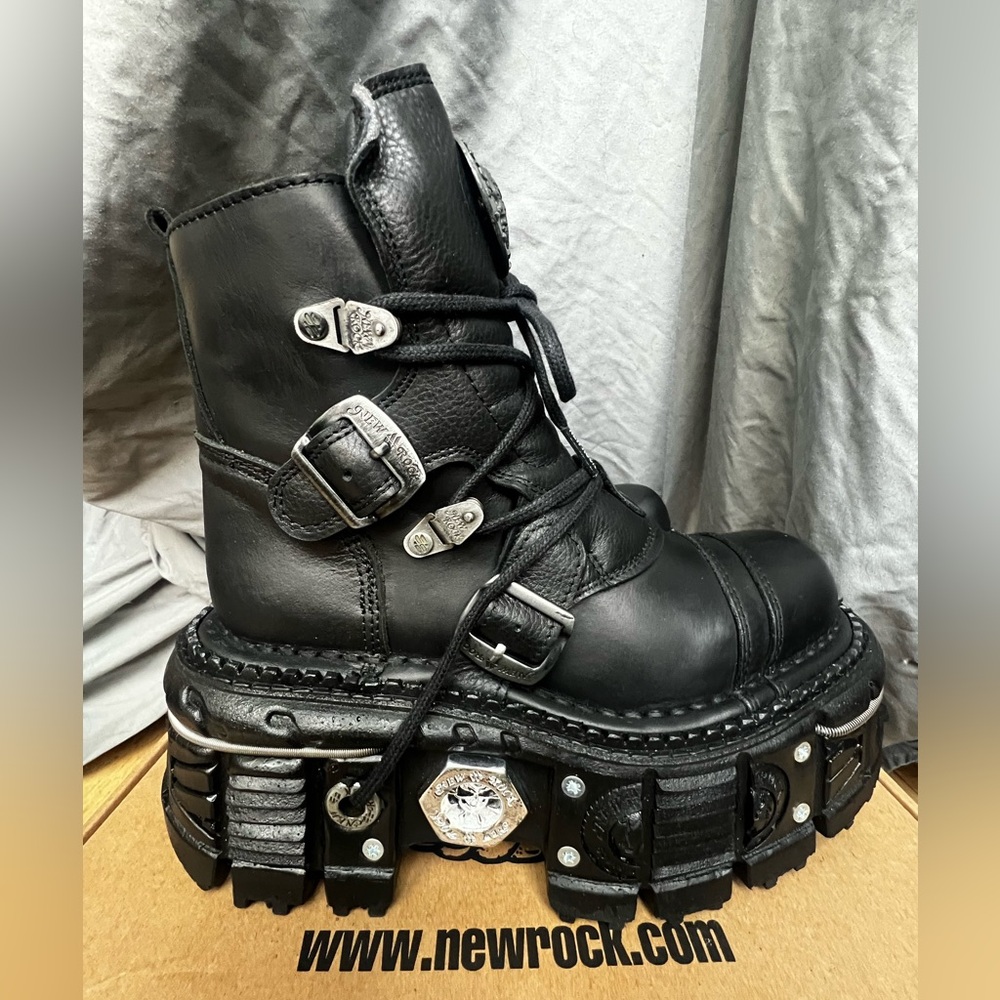 New Rock Unisex Tank Boots Sz 39